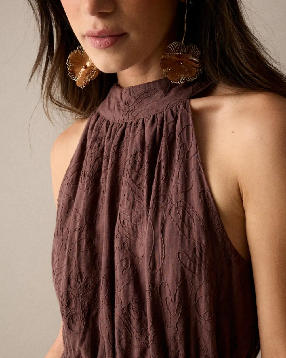 Vestido Bordado Cuello Halter