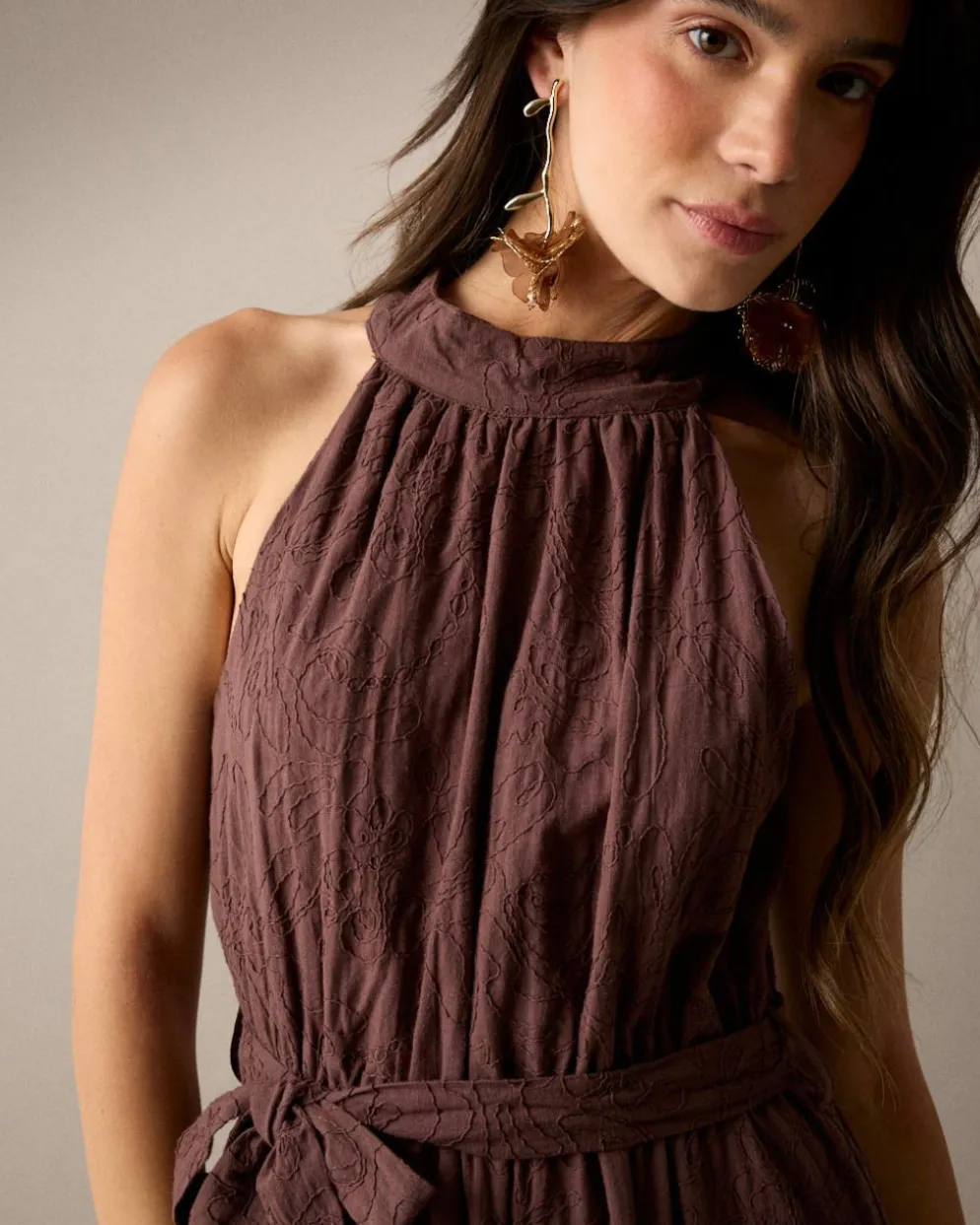 Vestido Bordado Cuello Halter